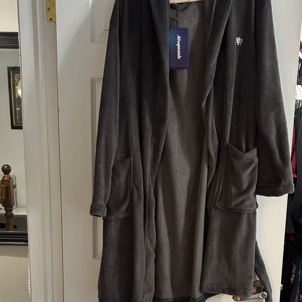 Aeropostale Dark Gray Men's Robe
